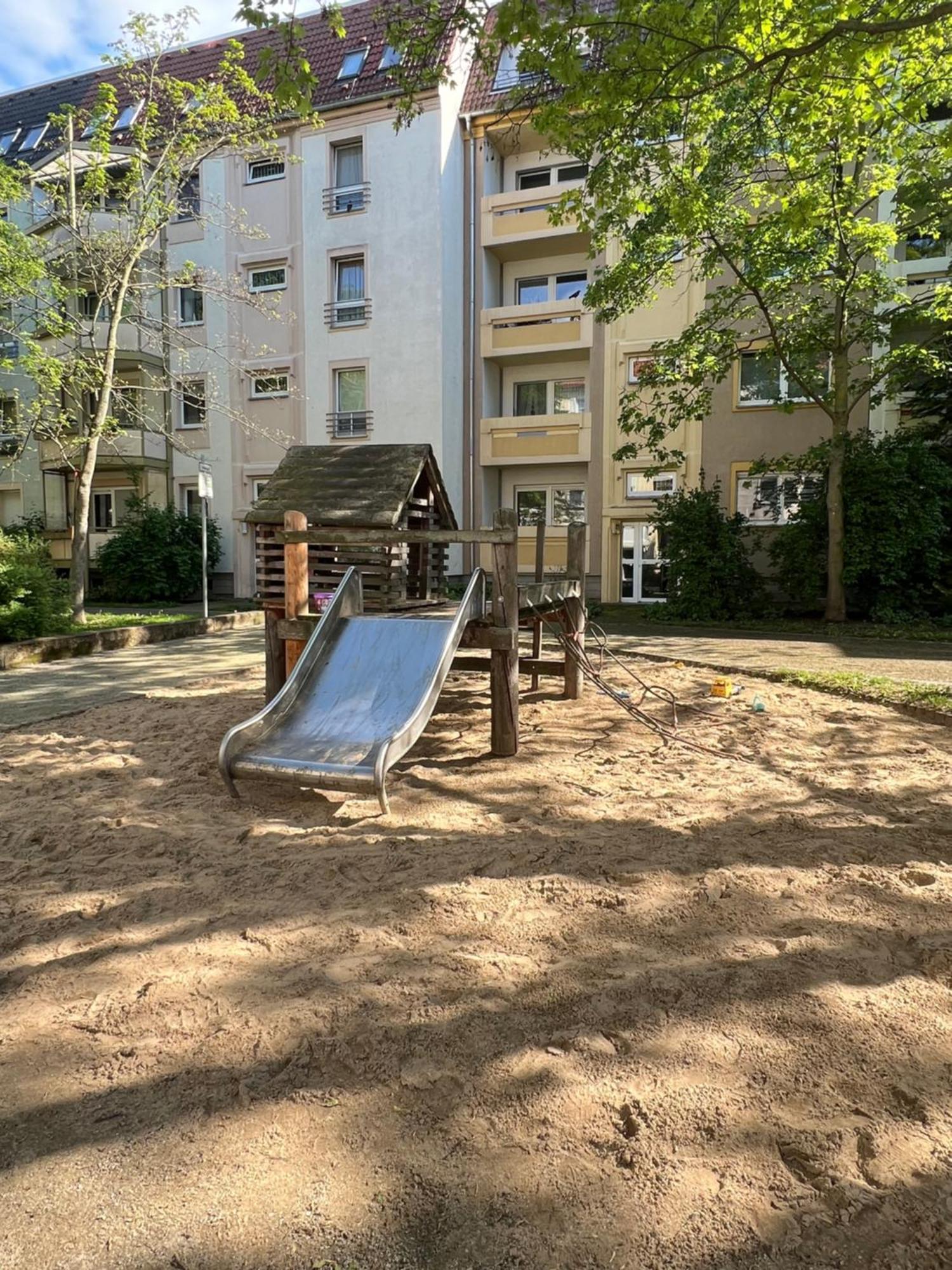 Homestay Benzi Эрфурт Экстерьер фото