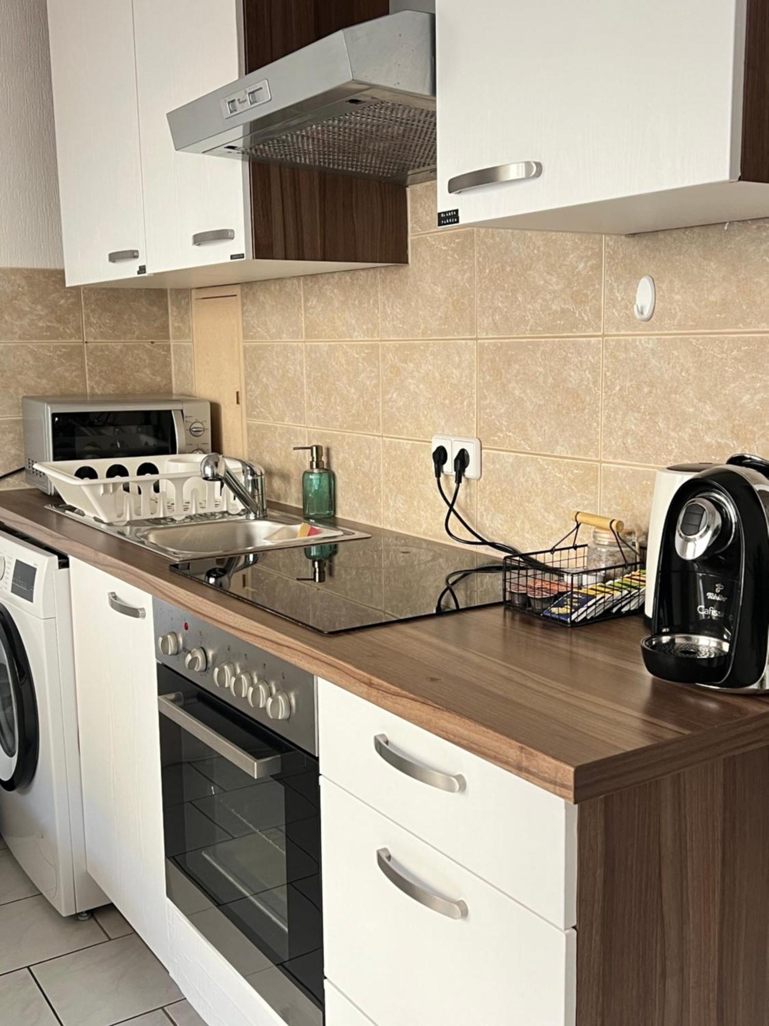 Homestay Benzi Эрфурт Экстерьер фото
